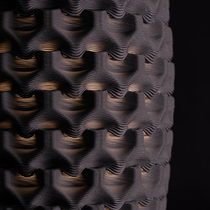 Fracta lamp in black porcelain, Large — Código Materia