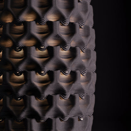 Fracta lamp in black porcelain, Small — Código Materia